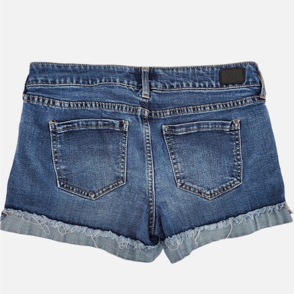 Juniors Celebrity Pink Medium Wash Denim Short - Picture 2 of 4